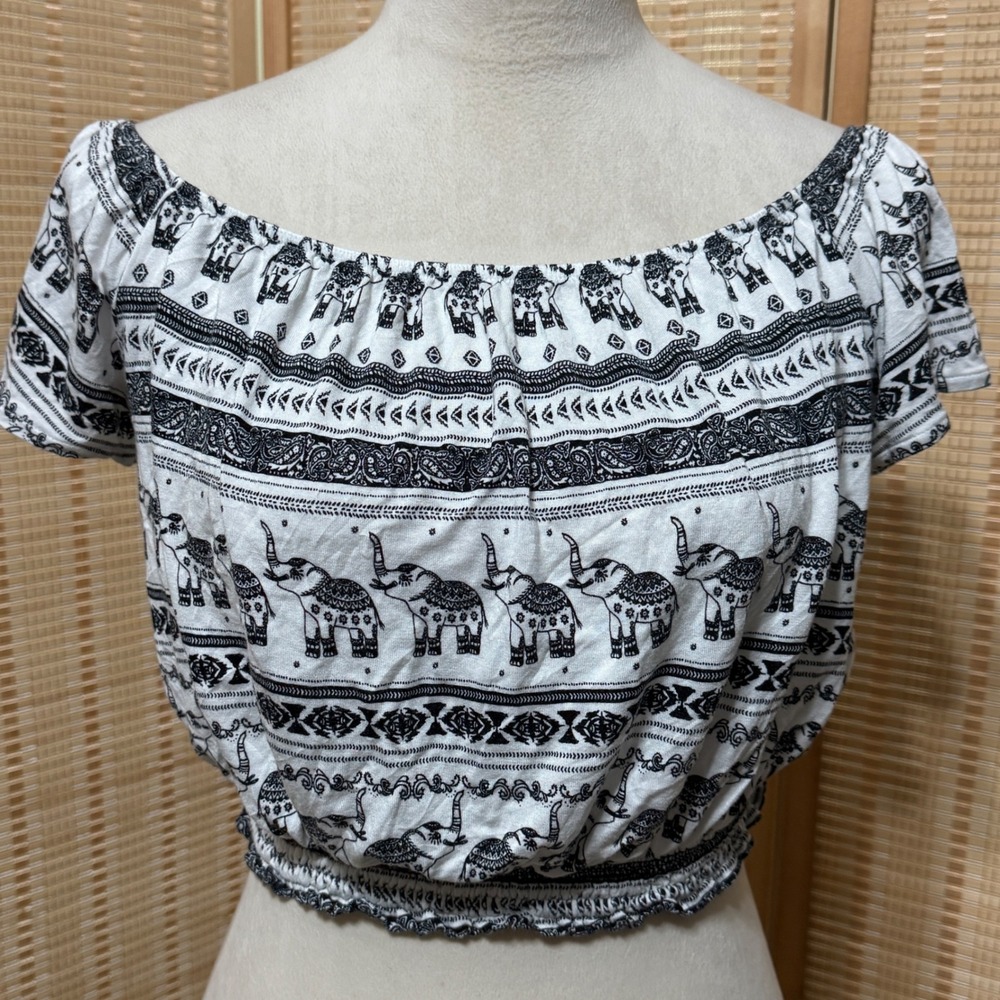 HM Loves Coachella Womens Sz Small Elephant Paisley Crop Top Off Shoulder Boho